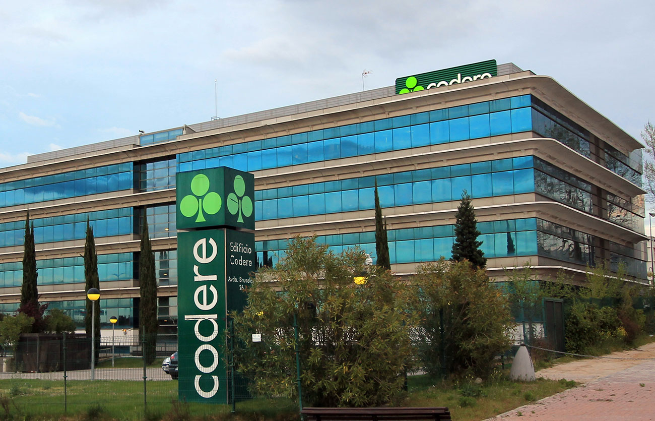 Implantación de luminarias con tecnología LED en el edificio sede de CODERE en Madrid